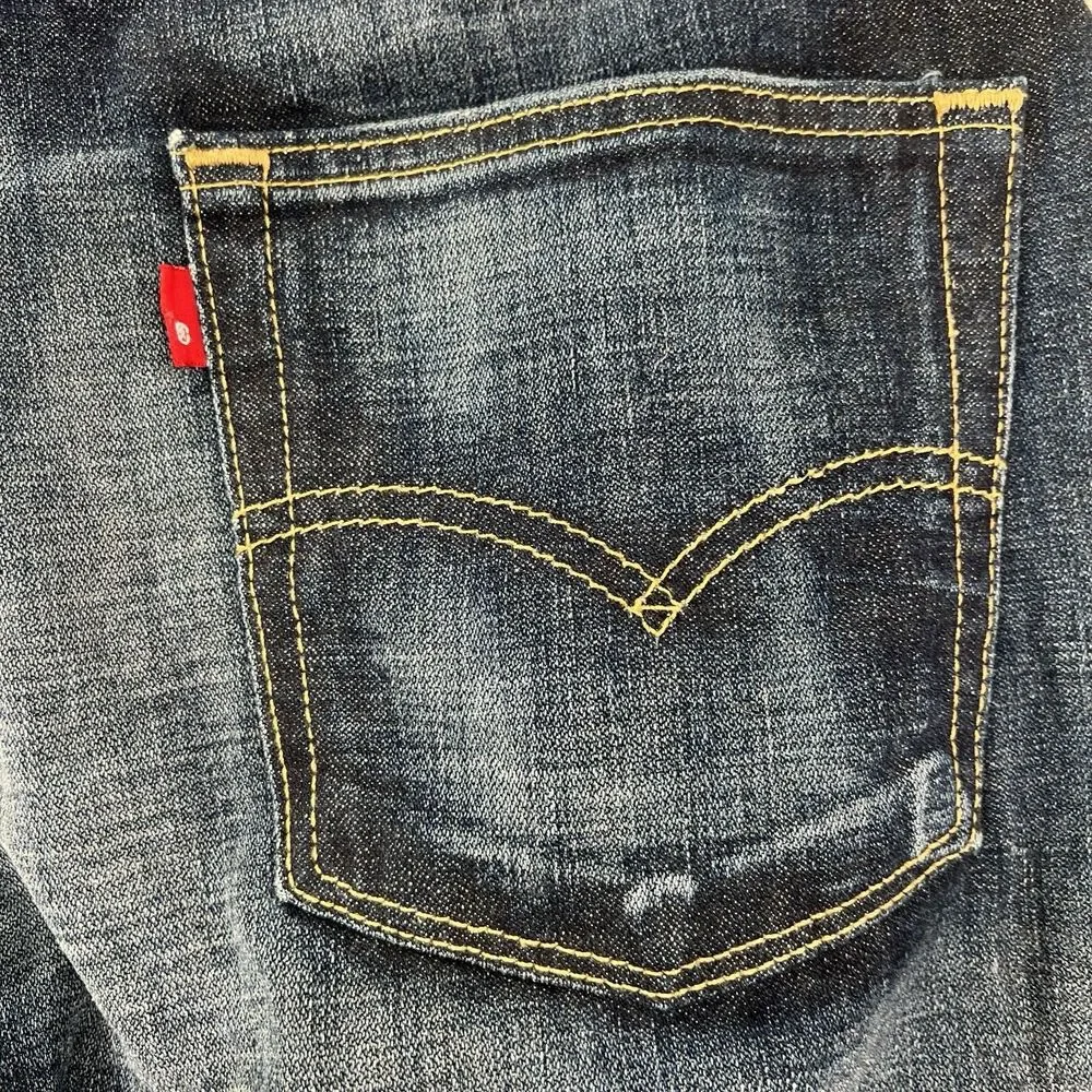 Levi’s 513 Blue Denim Cotton Blend Jeans  Tag Says 33x30 actual 33x29 Men